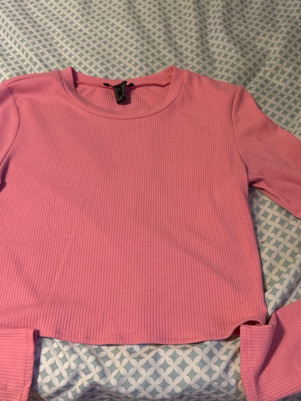Forever 21 Pink Ribbed Long-Sleeve Crop Top